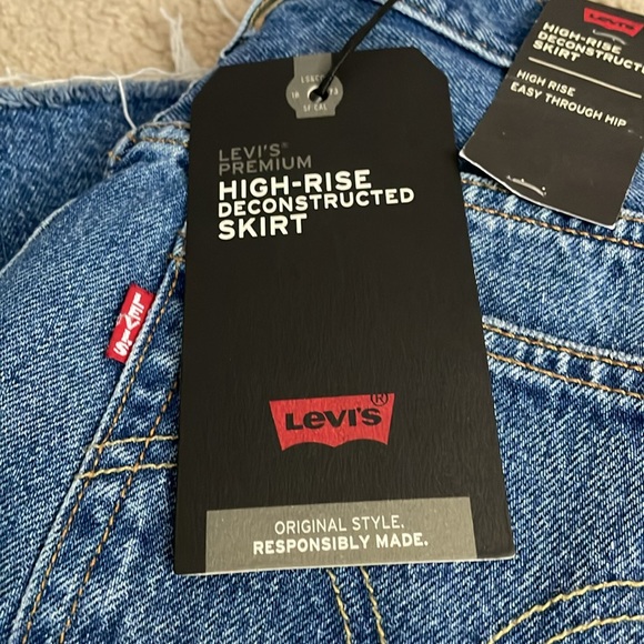 Levi’s Premium High-Rise Deconstructed Skirt | 33 - Picture 5 of 9